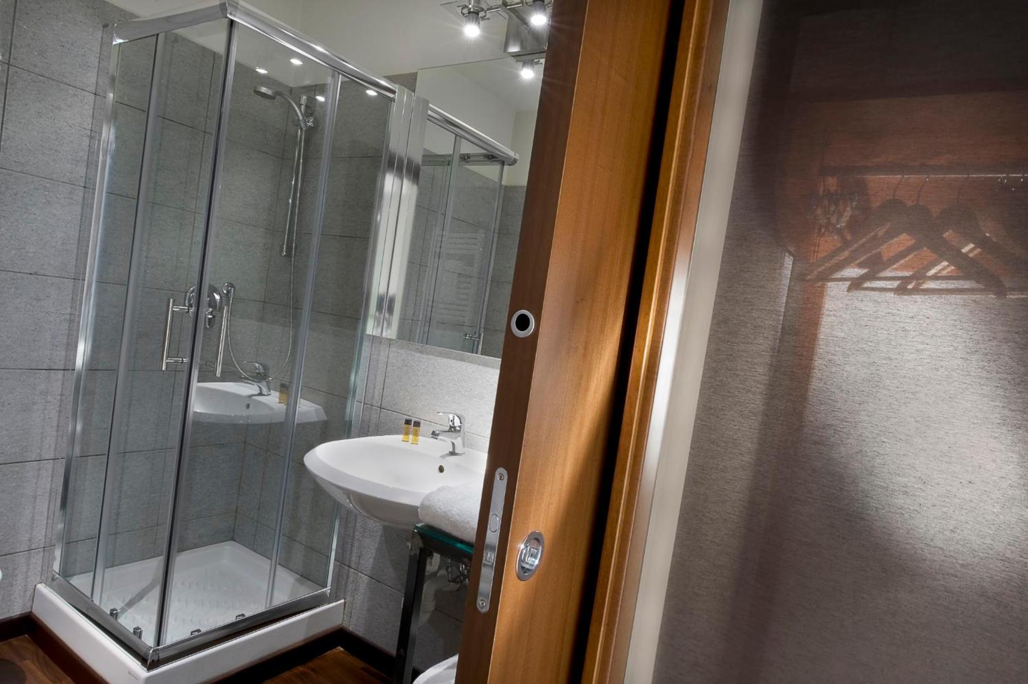 B&B Terres D'Aventure Suites Турин Экстерьер фото